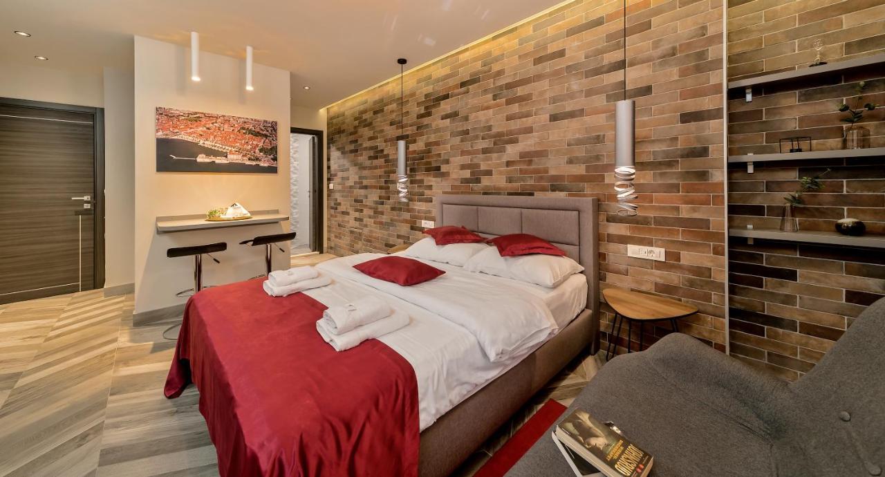 Il Giardino Luxury Rooms & Suites سبليت المظهر الخارجي الصورة